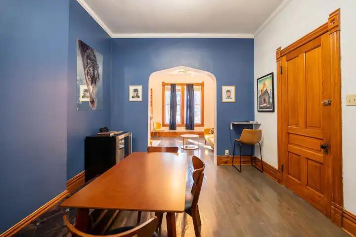 Lincoln Park 3 Bedroom Penthouse Чикаго Екстериор снимка