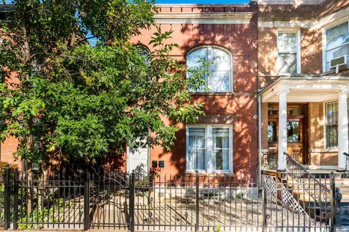 Lincoln Park 3 Bedroom Penthouse Чикаго Екстериор снимка